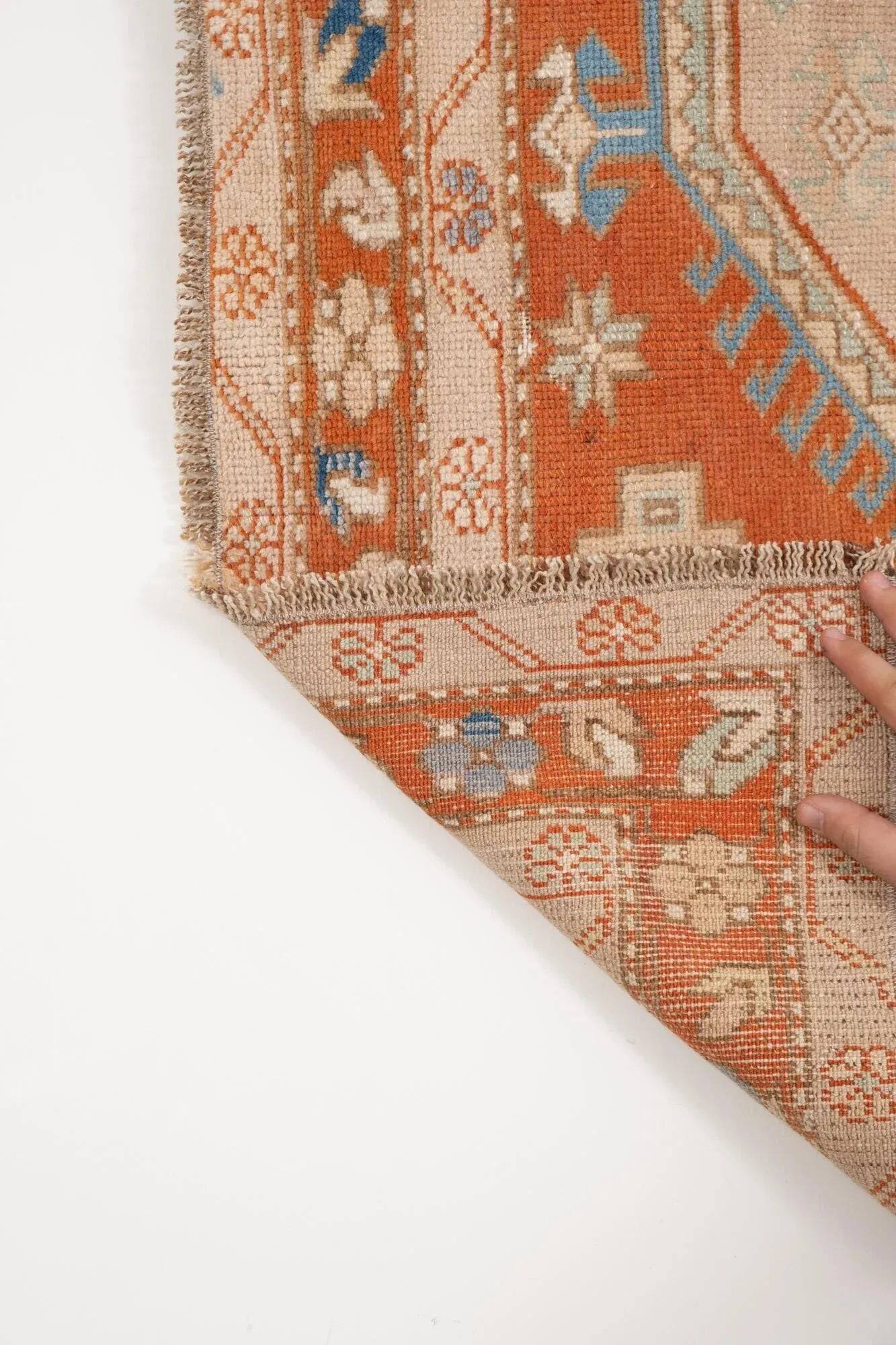 Vintage handmade Turkish rug 125x218 cm