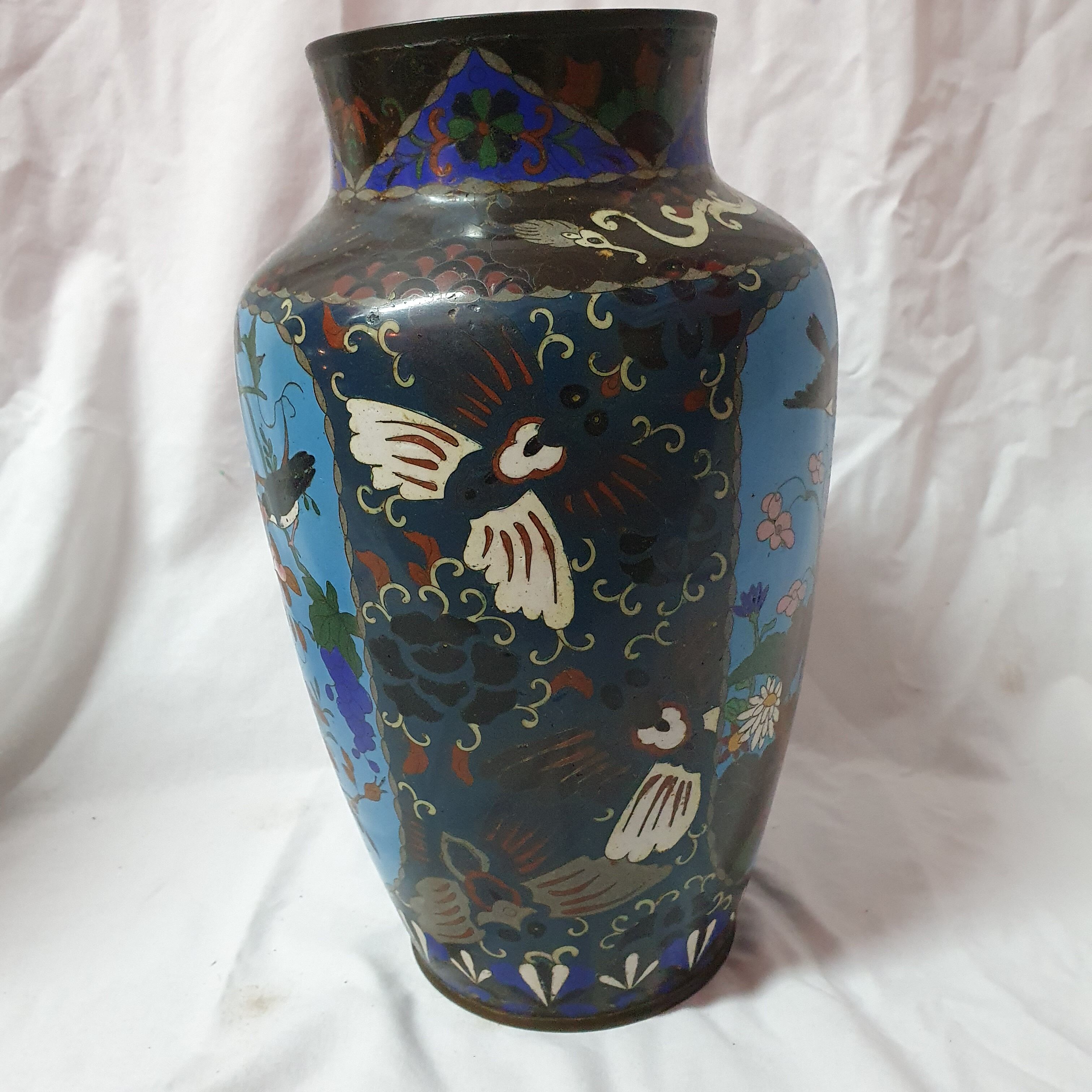 Paire de vases Chine 19ème cloisonnés