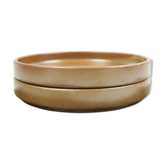 Set of 2 plates in sandstone