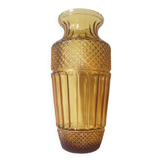 Amber vase