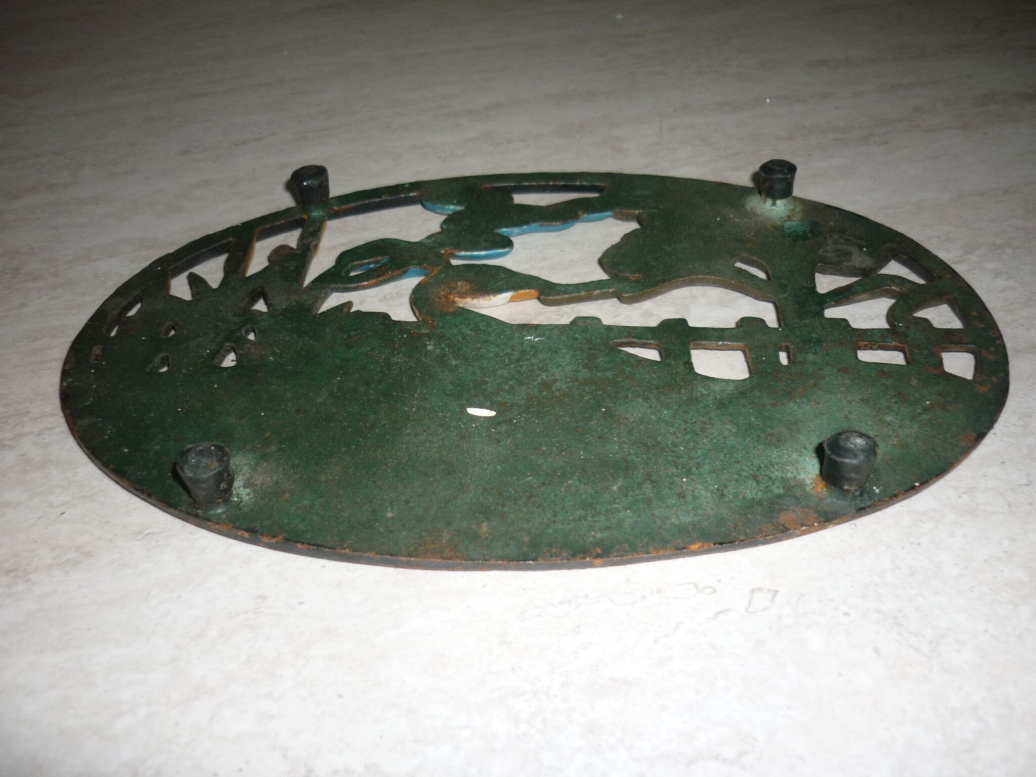 Underside of flat couple of steel geese