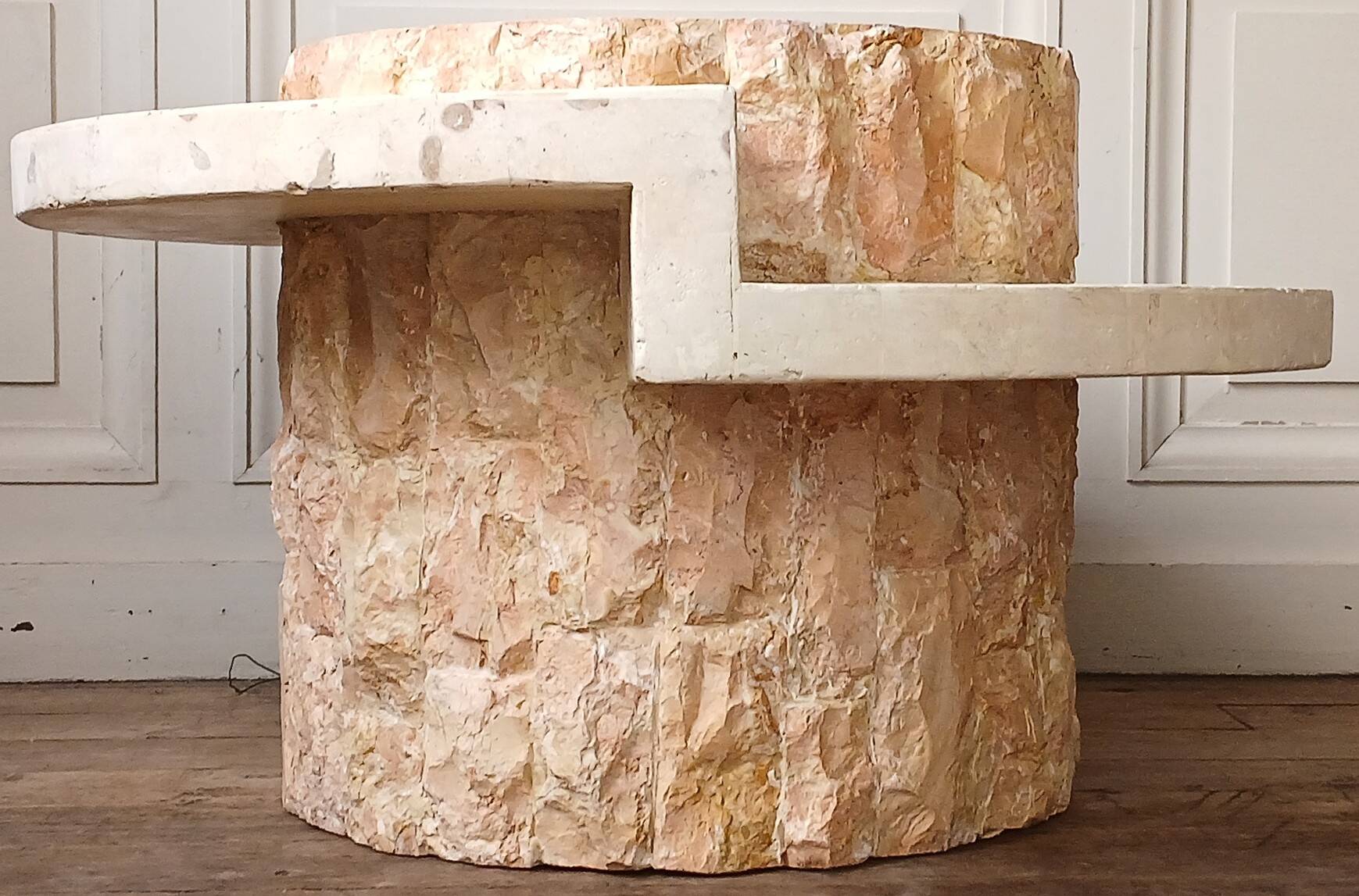 Magnussen Ponte, 1980 brutalist fossil stone coffee table