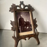 Frame in carved wood