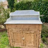 Meuble de toilette en marbre