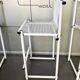 Set de 3 tabourets de comptoir modernistes italiens, acier laqué blanc 1970