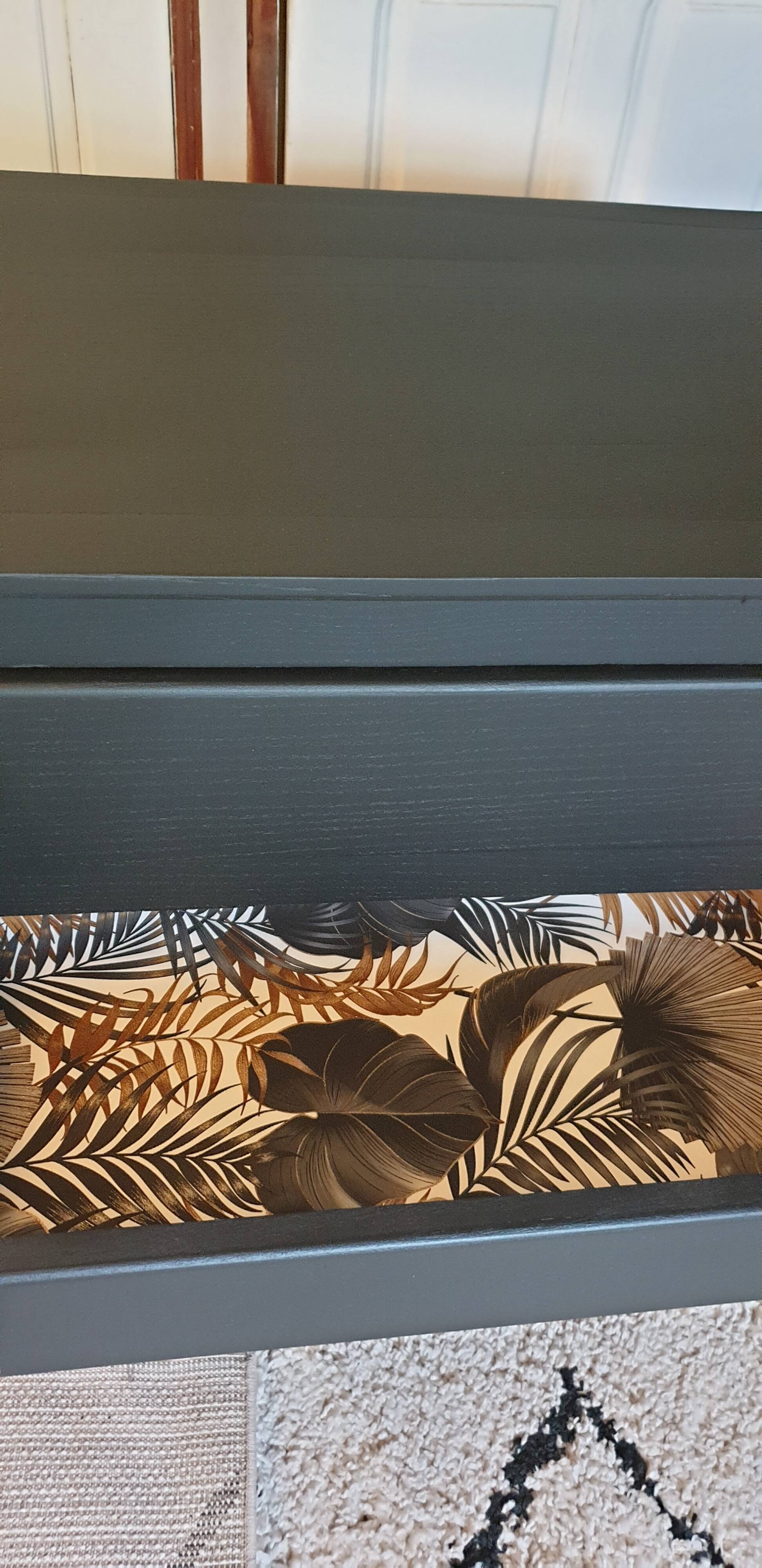 Compass feet dresser