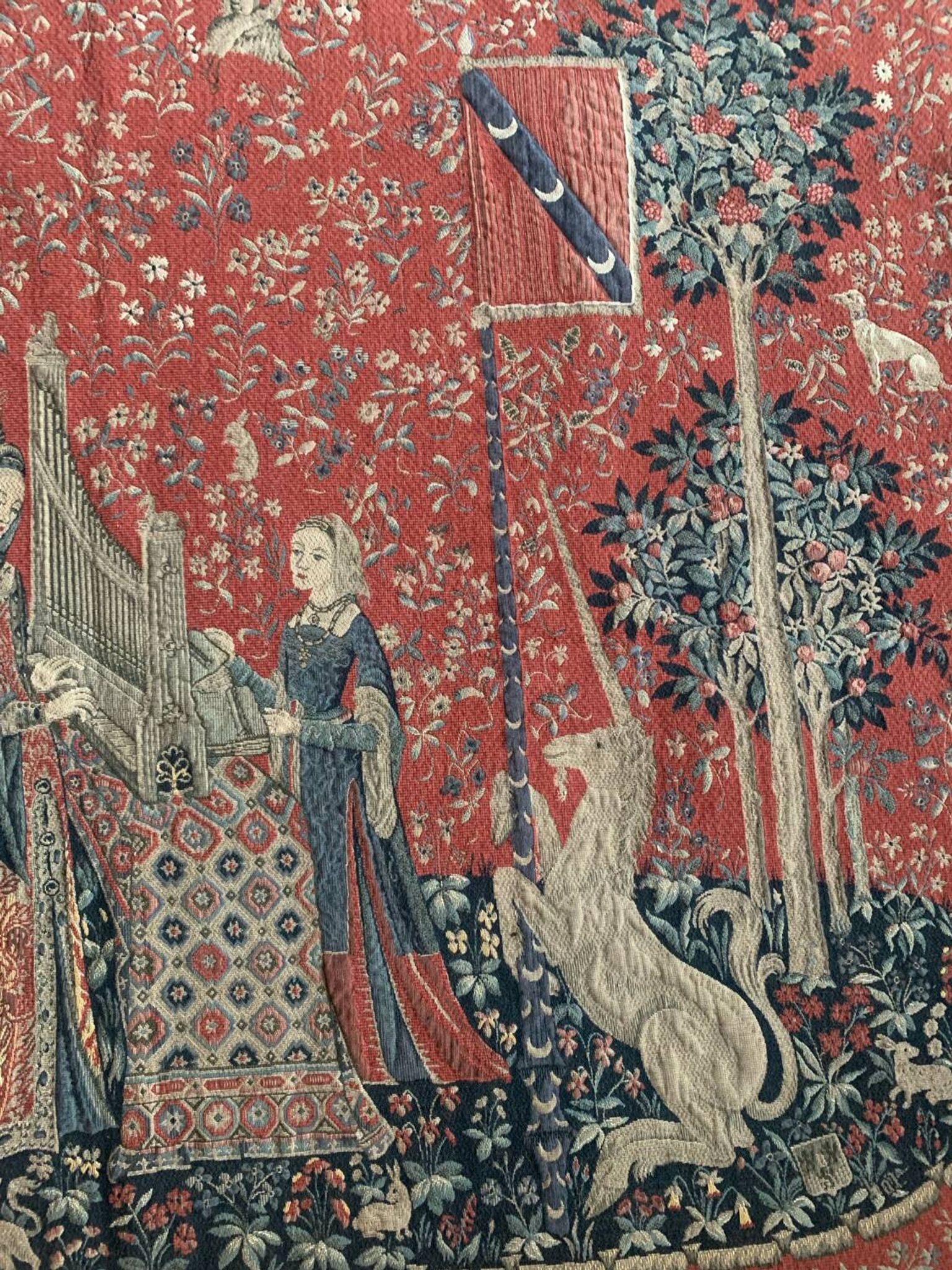 Tapestry in the Halluin stitch
