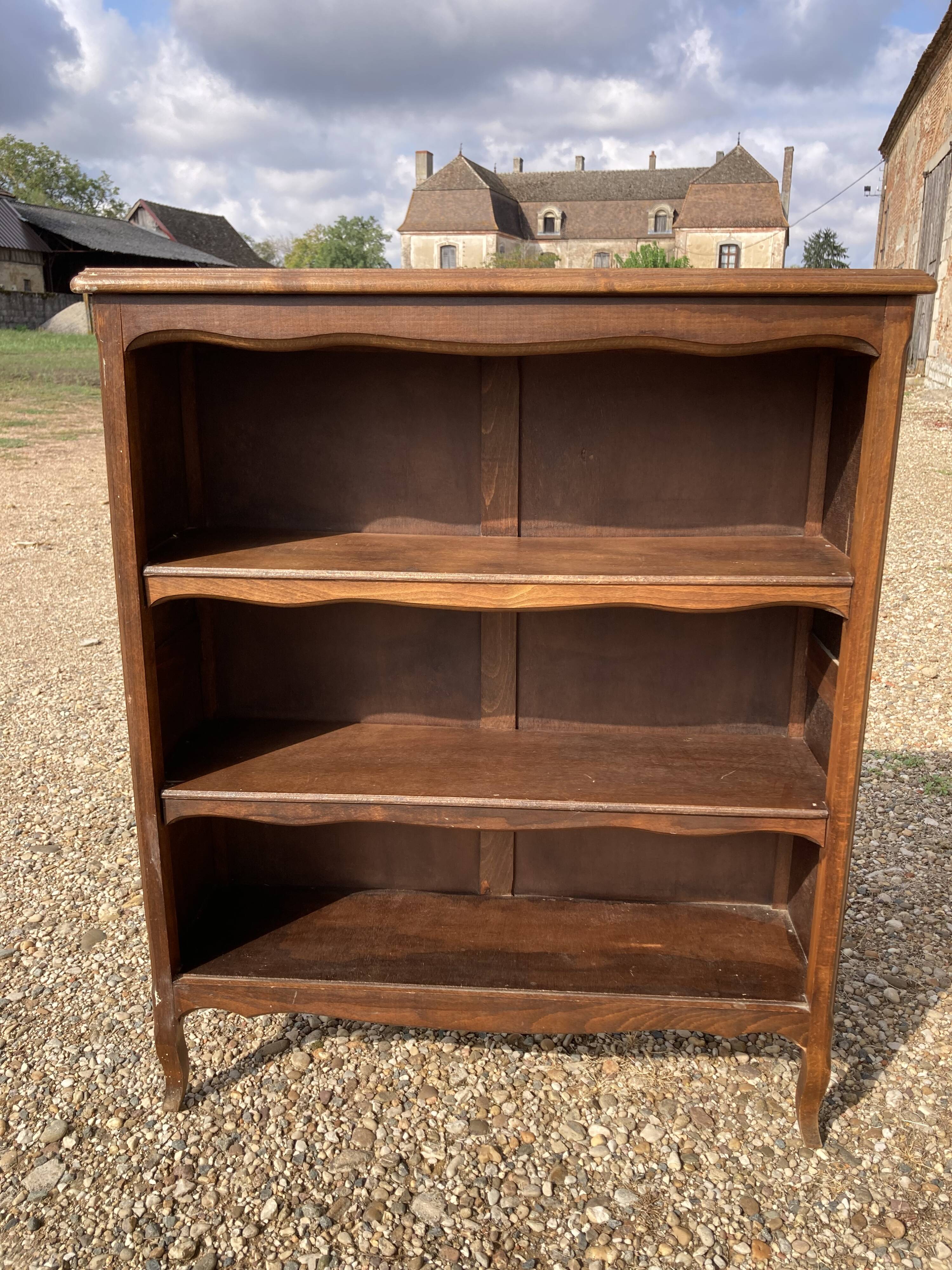 Bibus wooden shelves