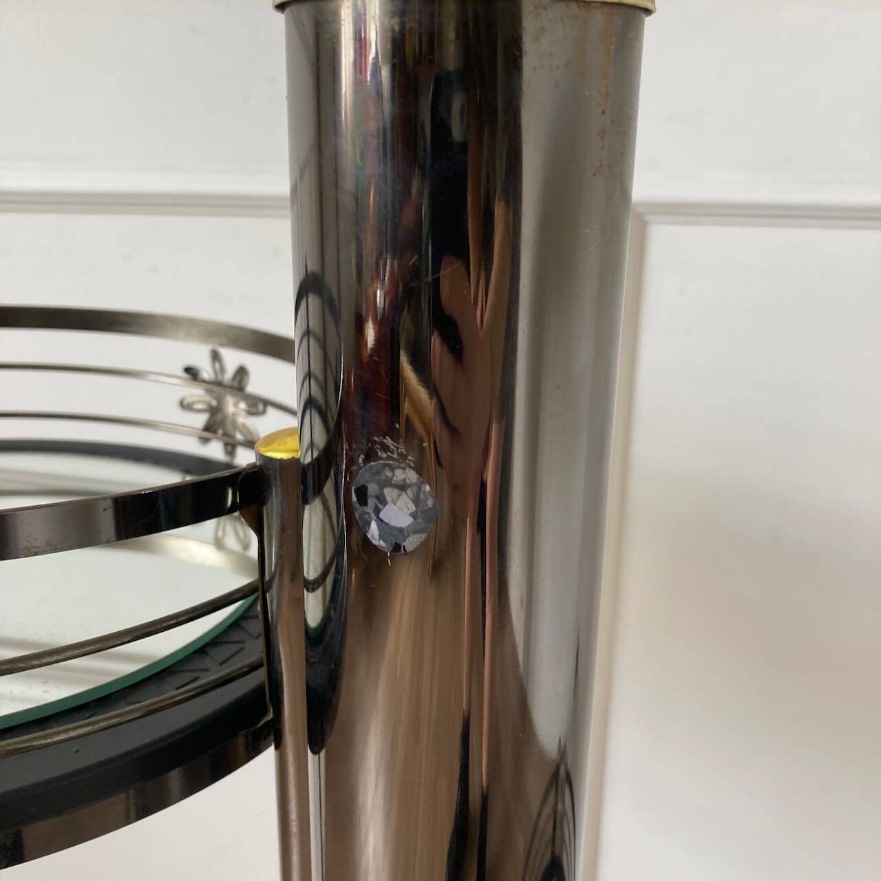 Lotus floor lamp 90s black and gold