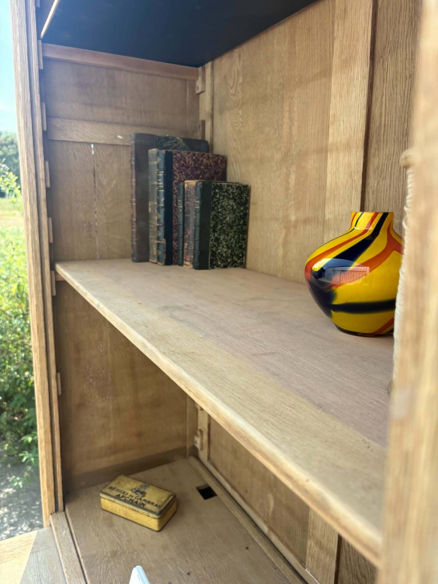 Shuttered oak furniture – Vintage & authentic