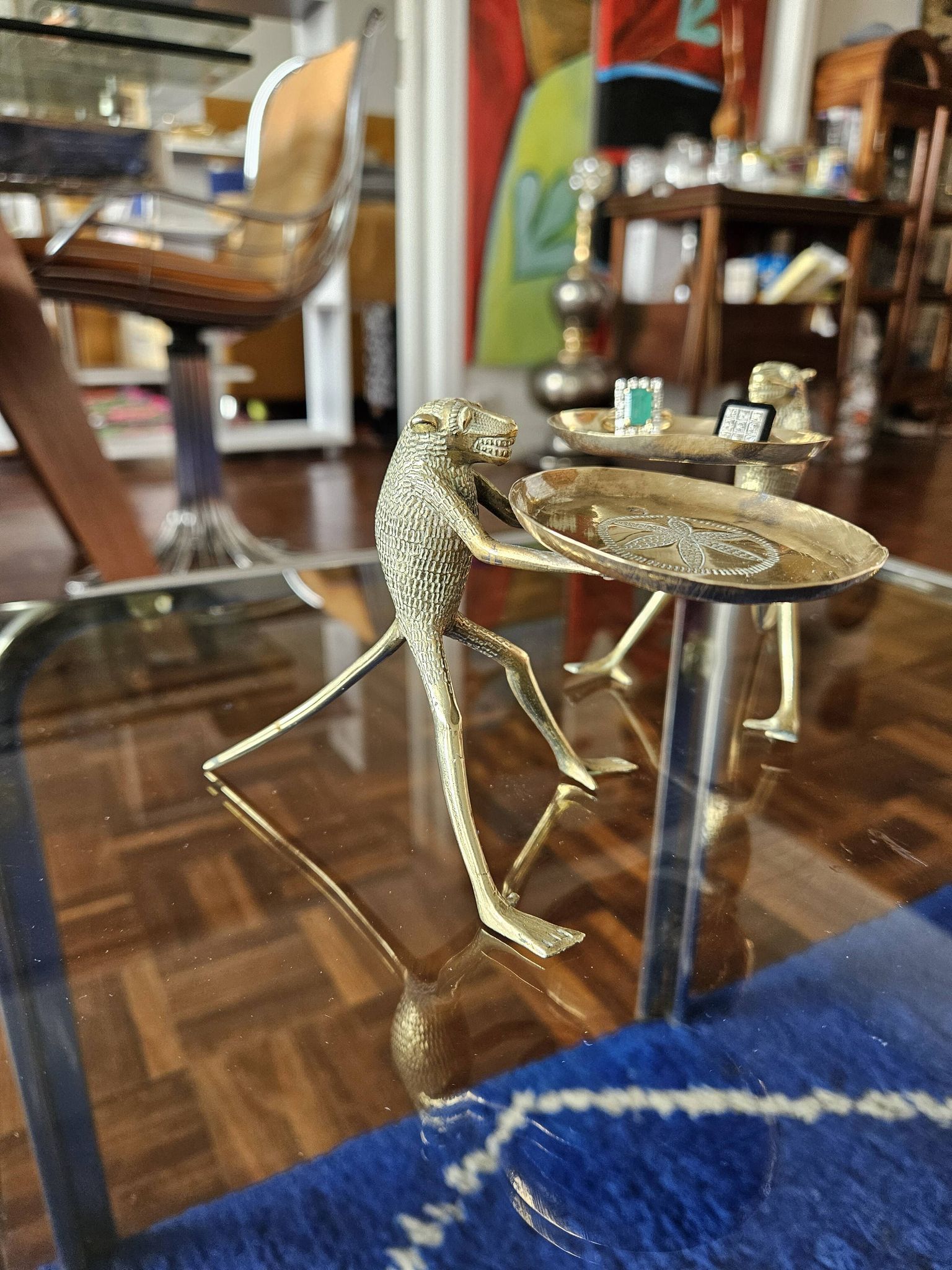 Small sculpture in gilded brass, African craftsmanship.