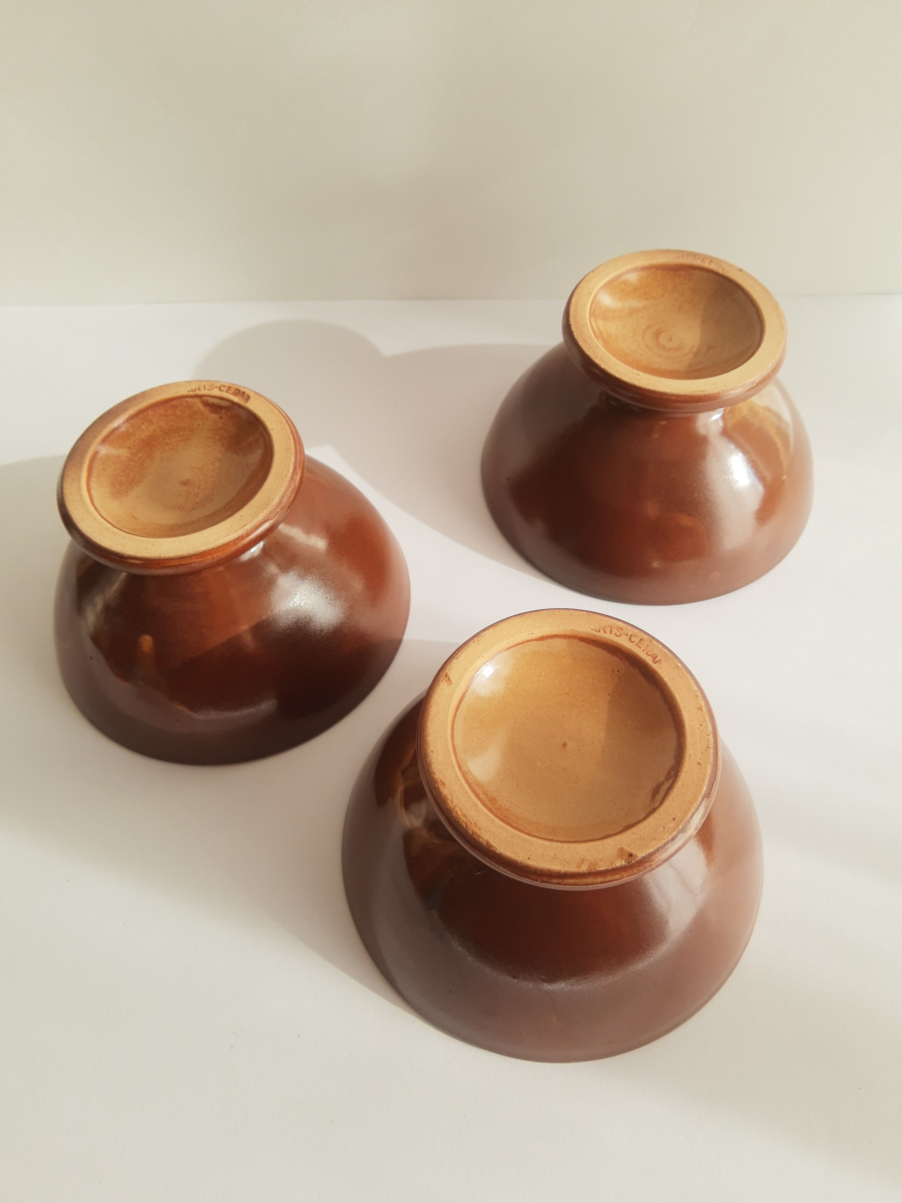 Set of 3 vintage ceramic arts brown piedouche bowls