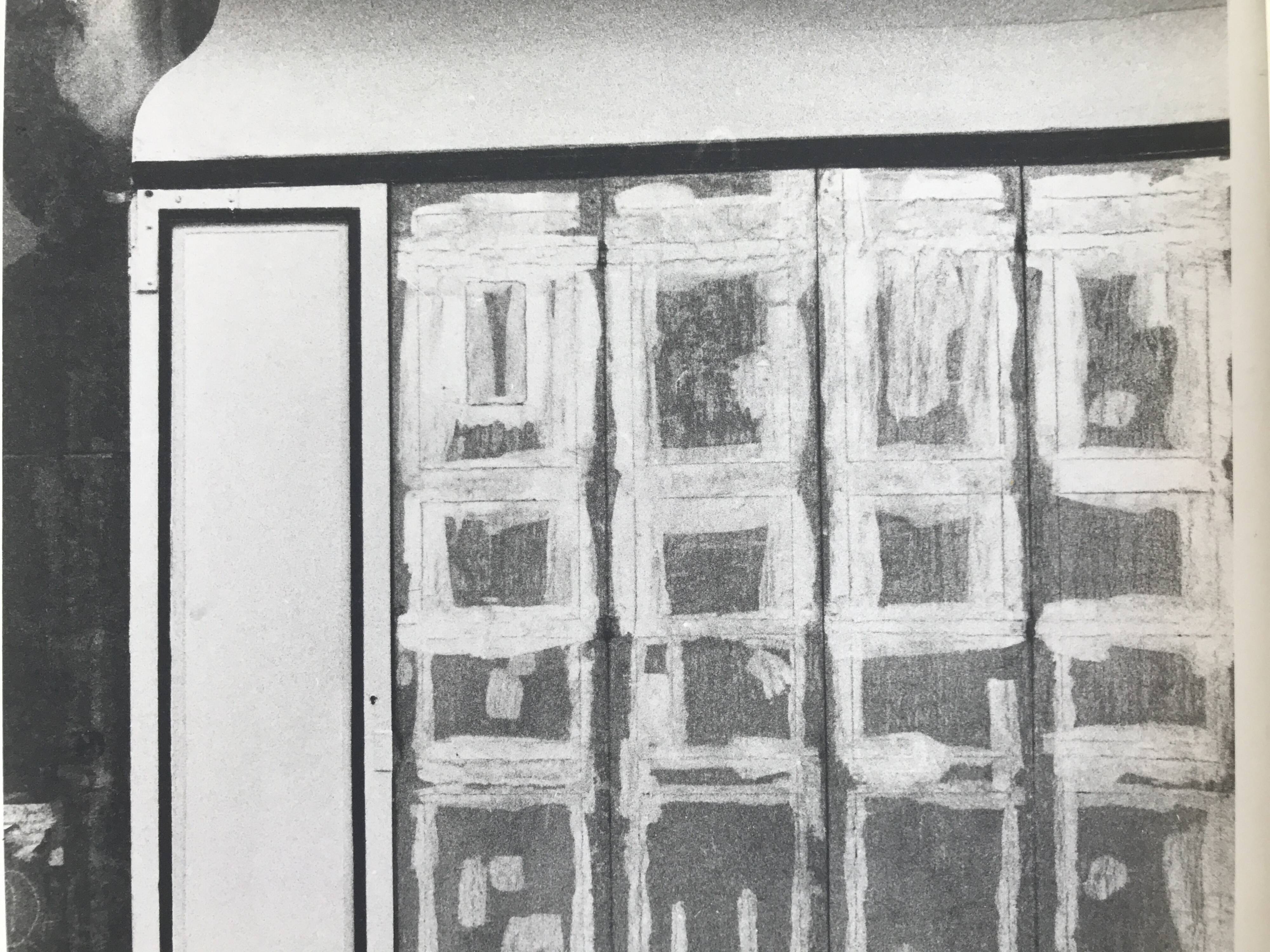 Rosine NUSIMOVICI, Untitled (Façade), c 1980. Black and white silver print