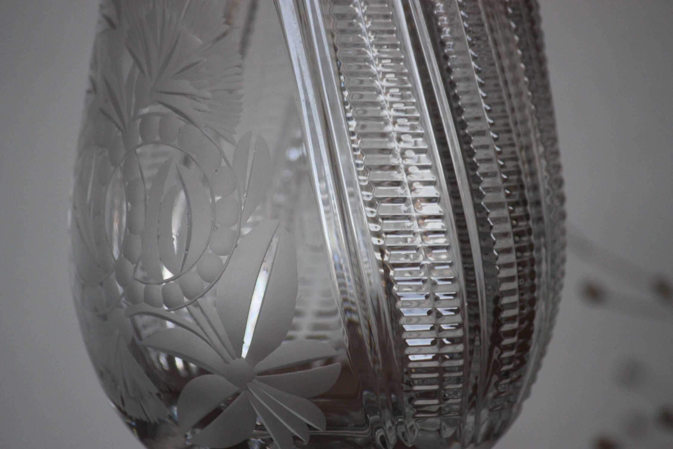 Cut crystal drageoir