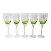 5 stemmed glasses