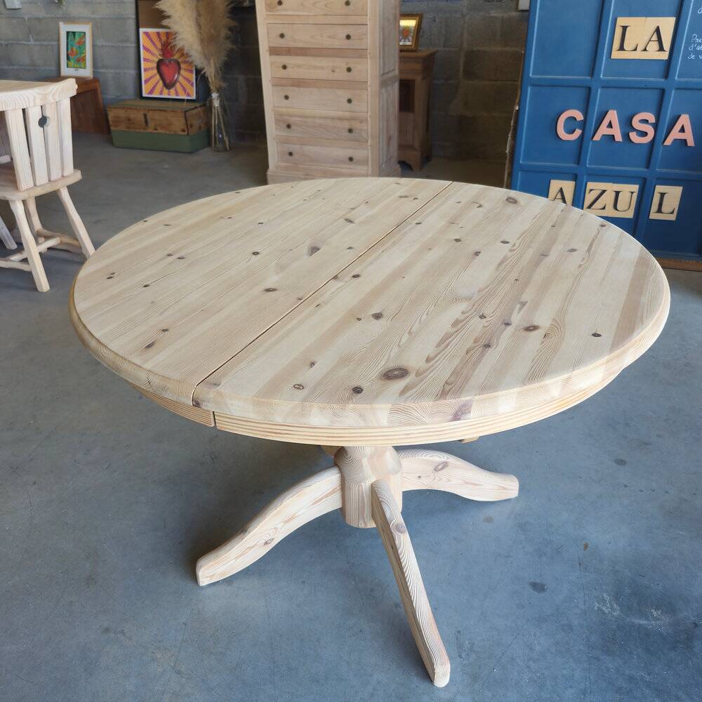Round table in solid pine – sandblasted – with extension