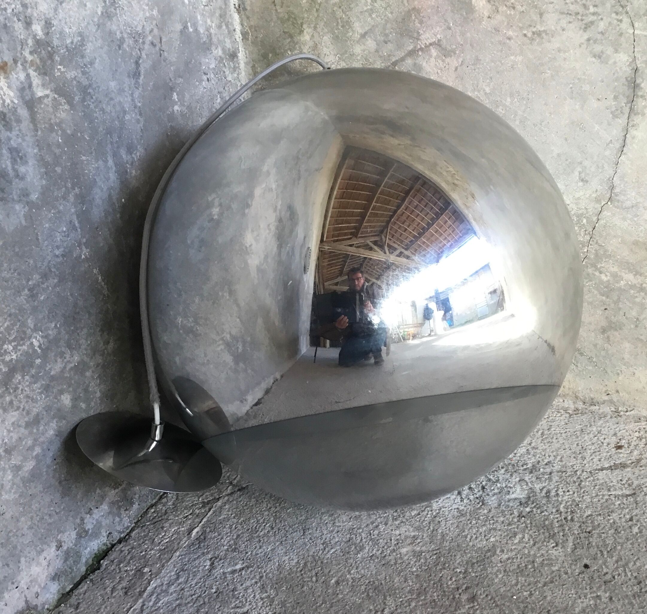 Suspension mirror ball par Tom Dixon