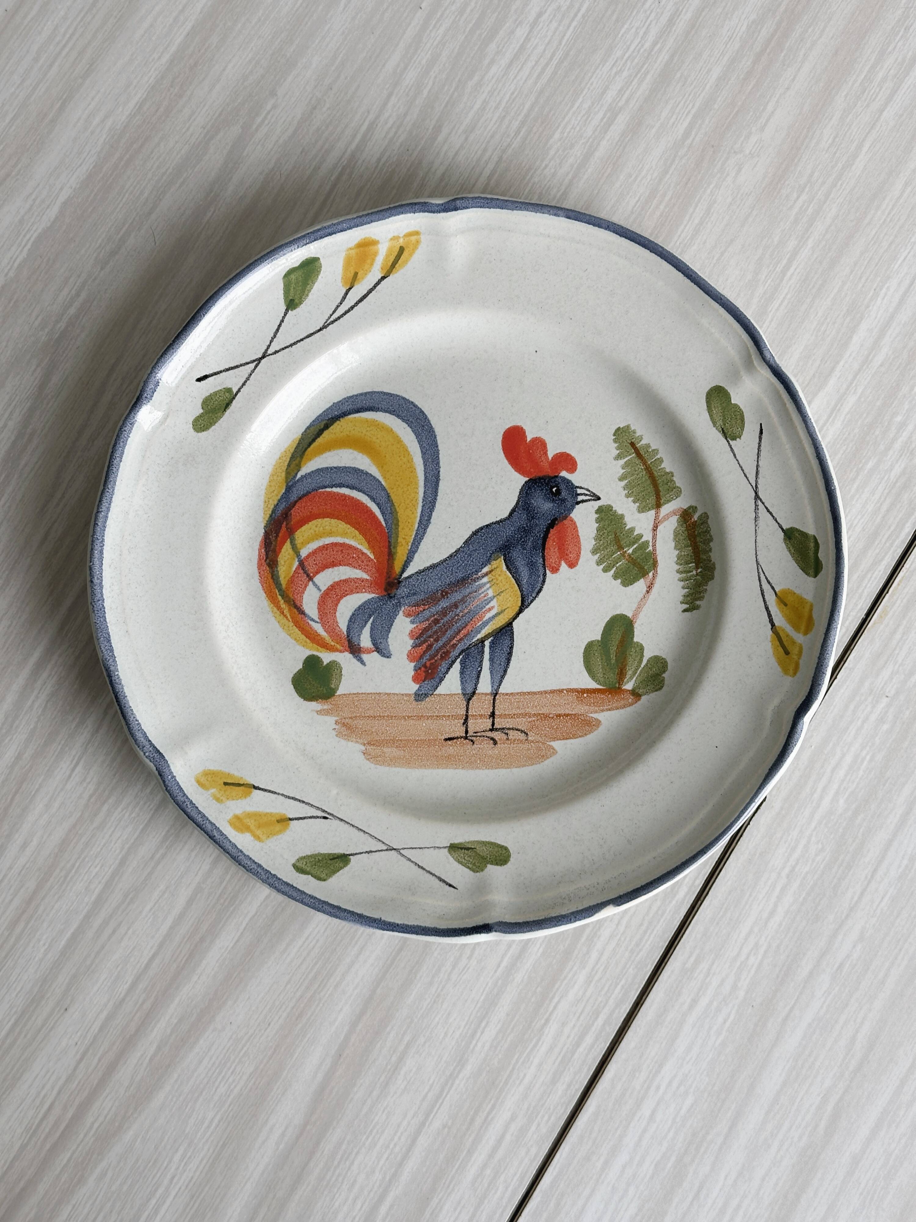 Assiette en faïence