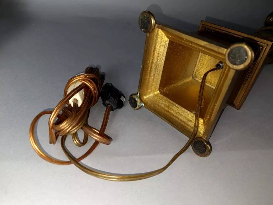 Vintage bronze lamp 70/80s neo-classical style Charles, Baguès. 72 cm. S080