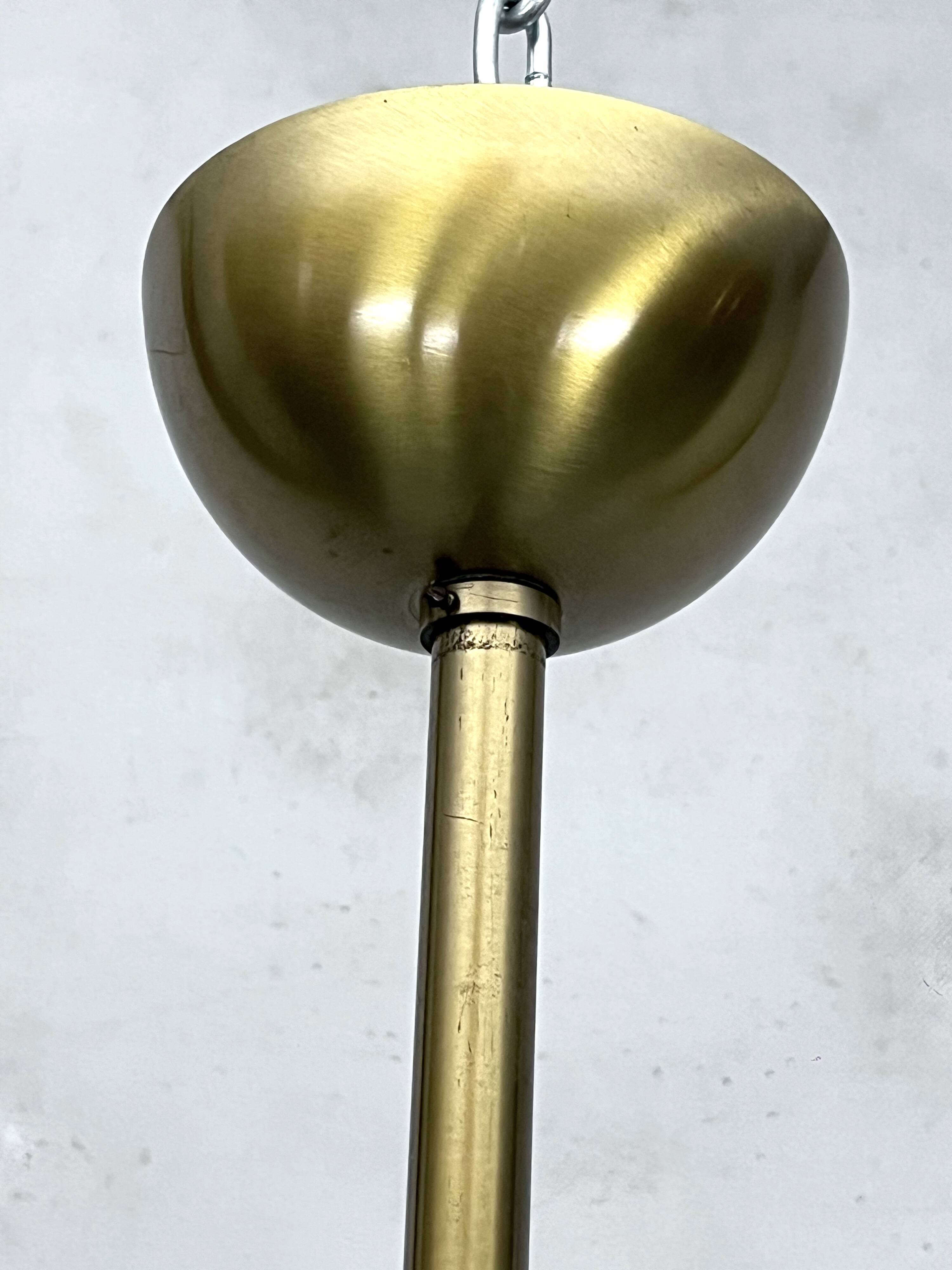 Sciolari, Vintage Italian large 8 lights brass chandelier. 1970s