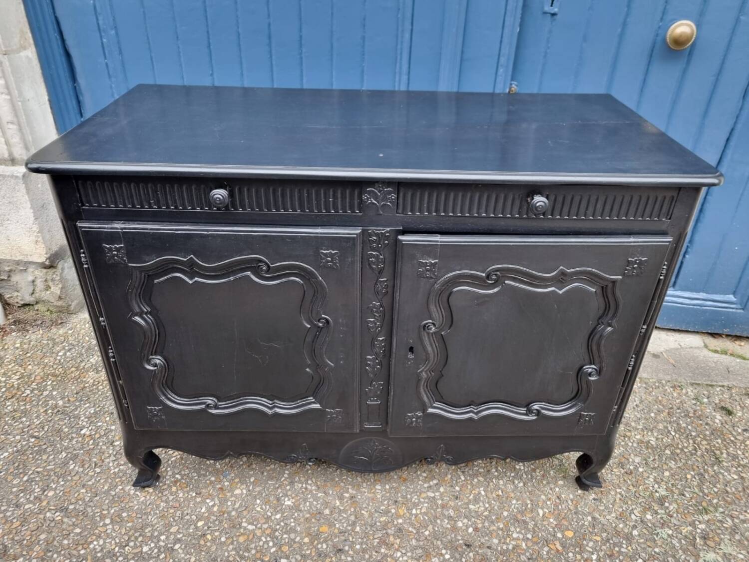 Black Louis XV low sideboard