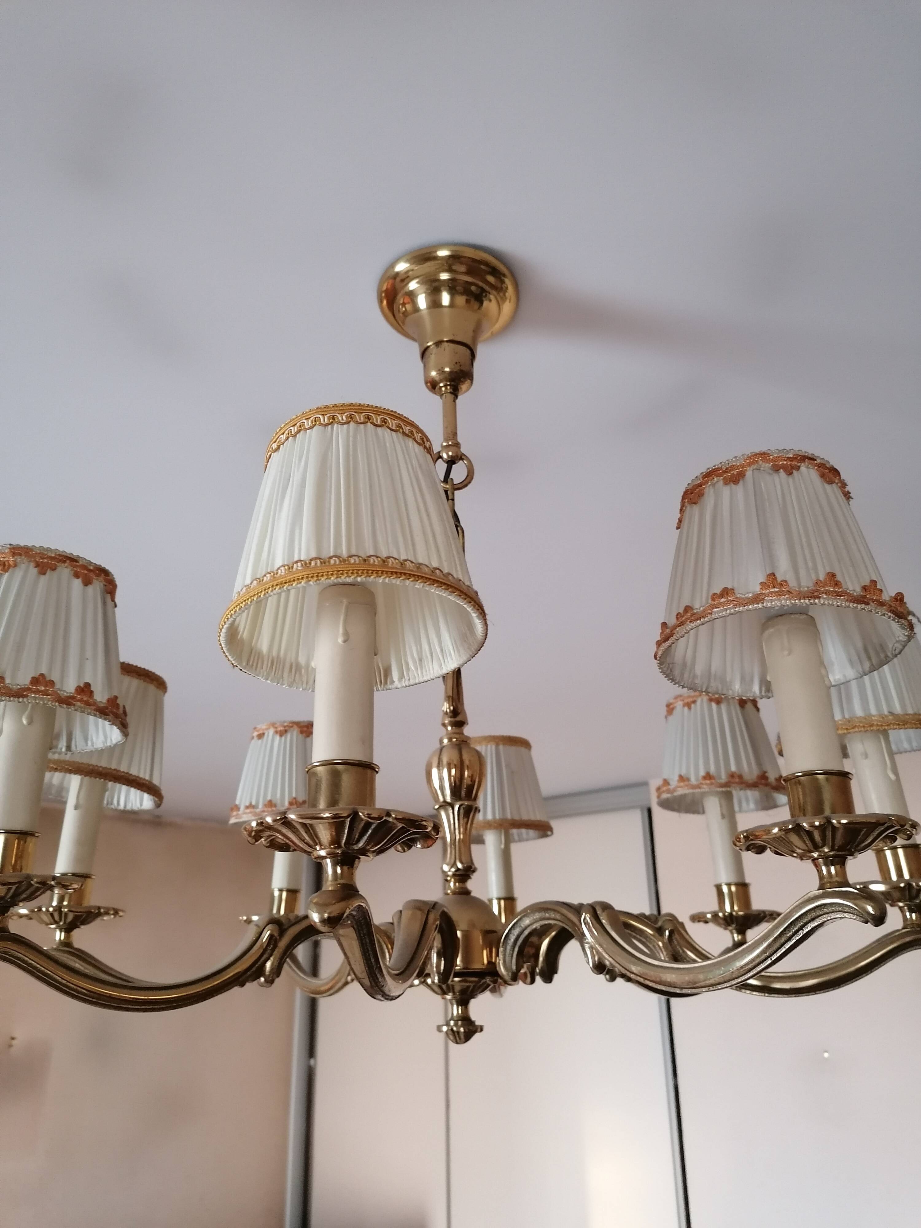 8-light chandelier
