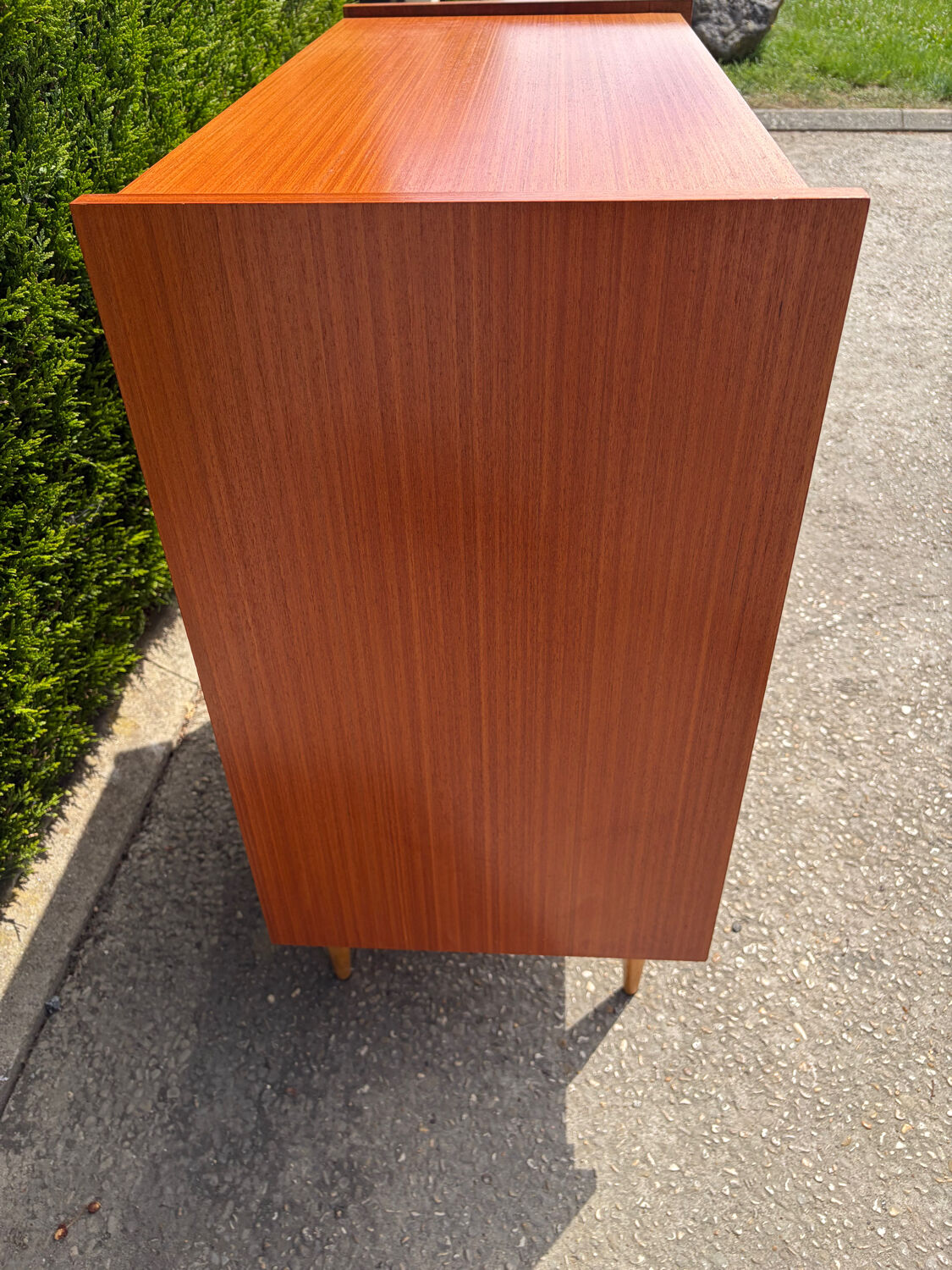 Vintage chest of drawers