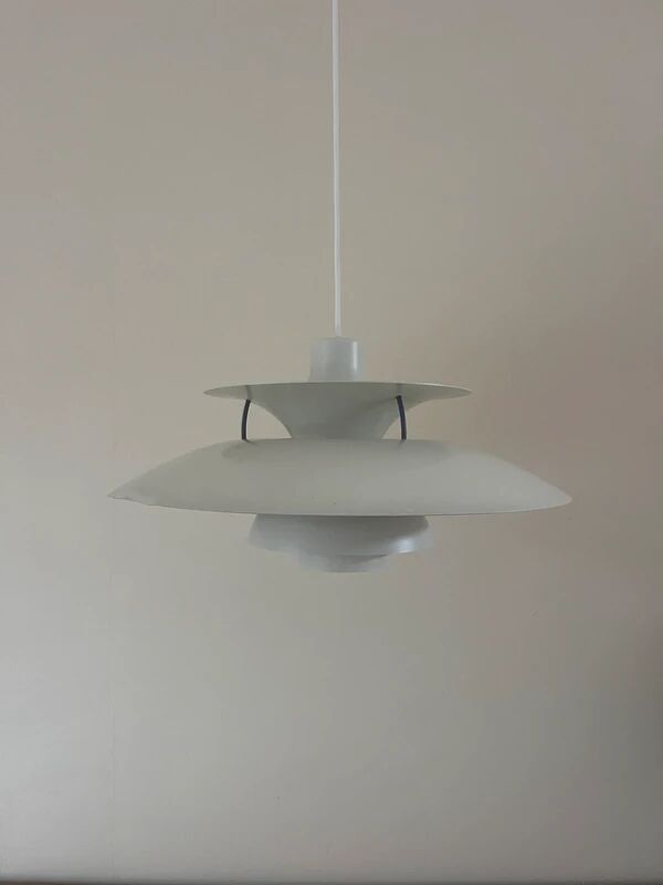 Vintage Louis Poulsen PH5 lamp - Danish design by Poul Henningsen