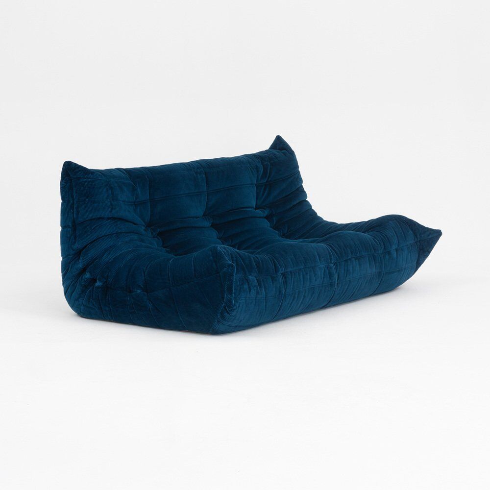 Canapé trois places Togo en tissu bleu foncé par Michel Ducaroy pour Ligne Roset