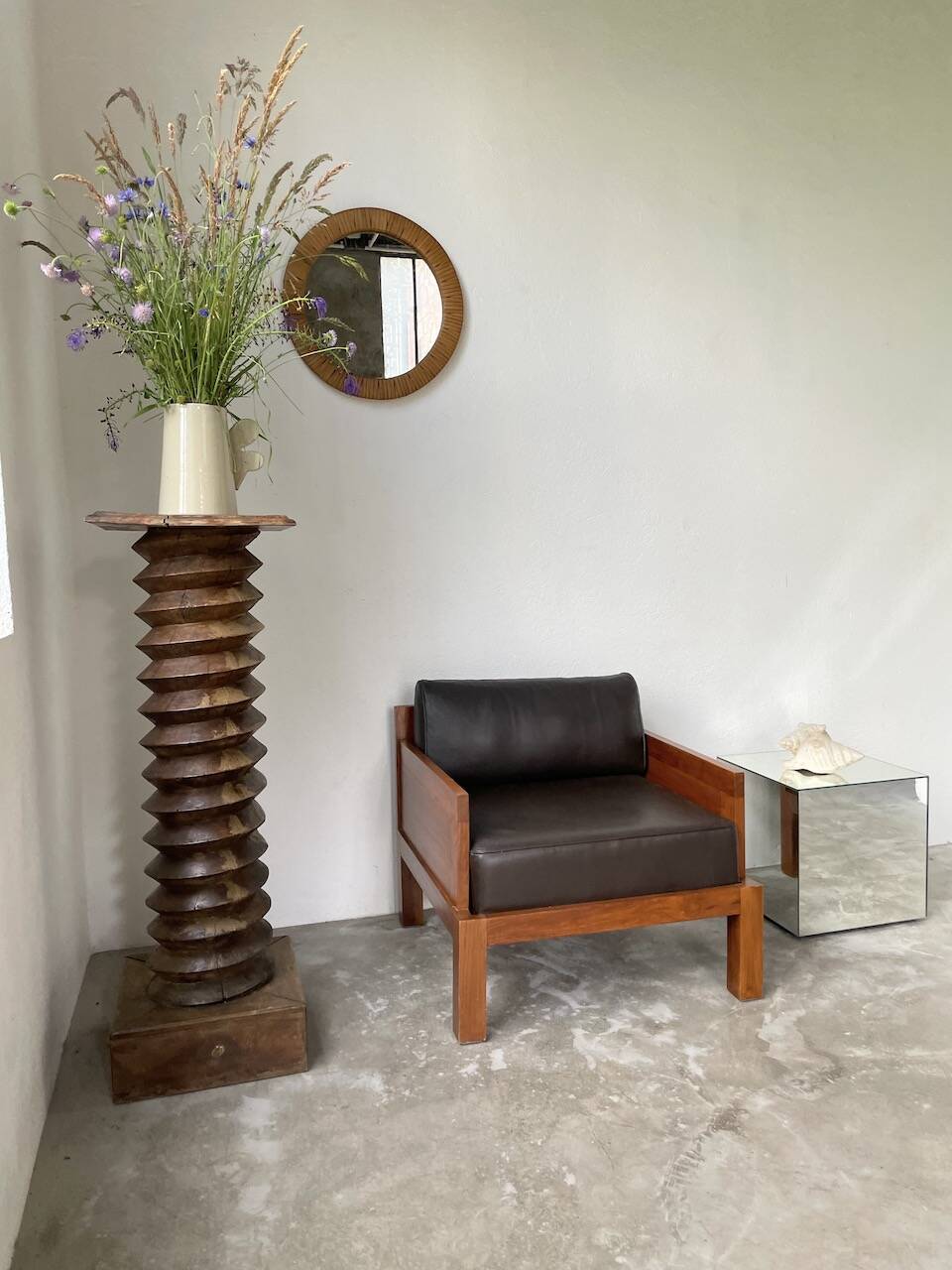 Modernist armchair in exotic wood and leather
