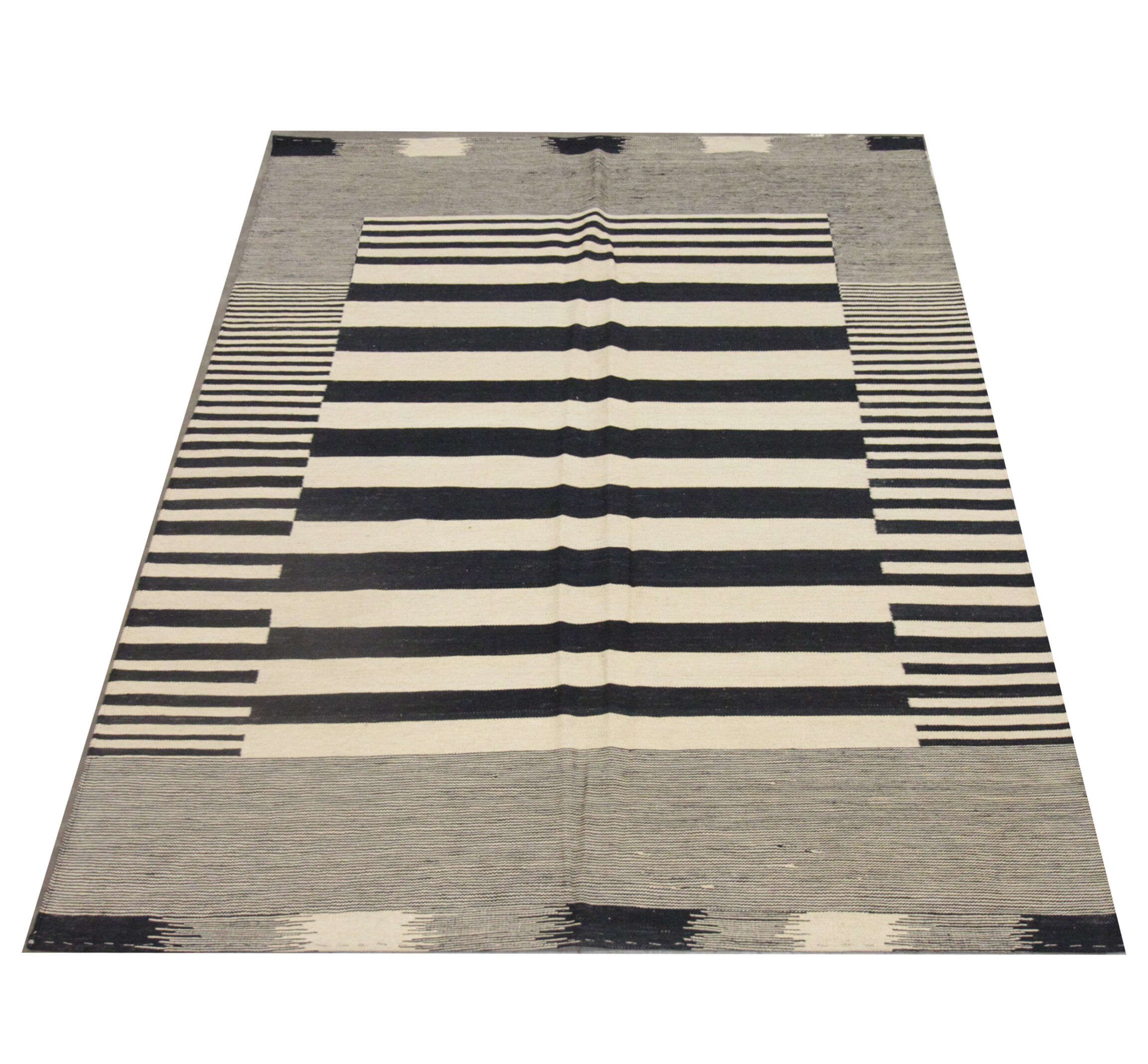 Black cream wool kilim handmade flat woven area rug- 177x232cm