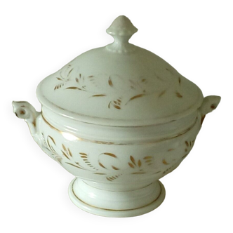 Paris porcelain tureen late 19th