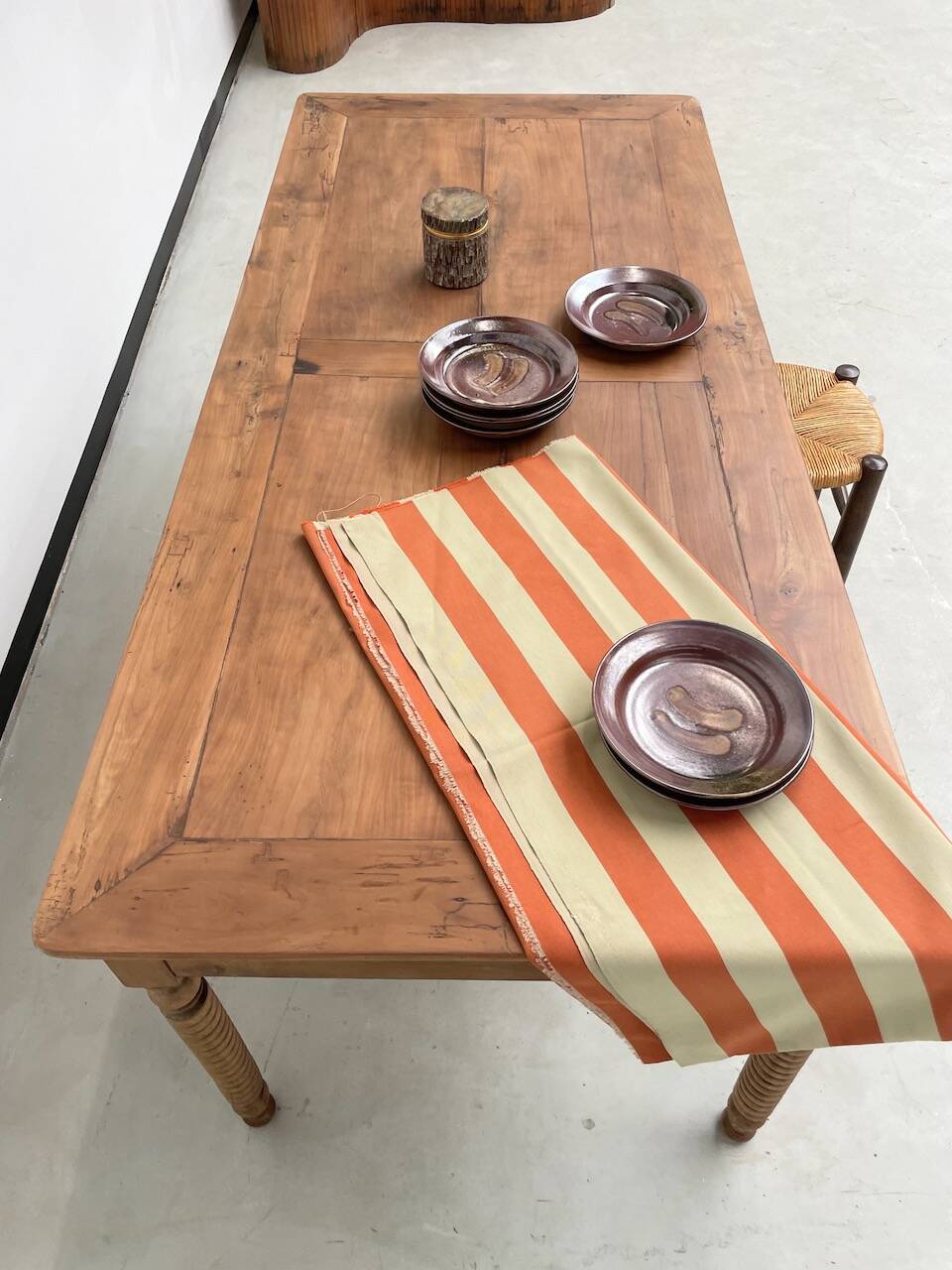 Walnut silk table 1900