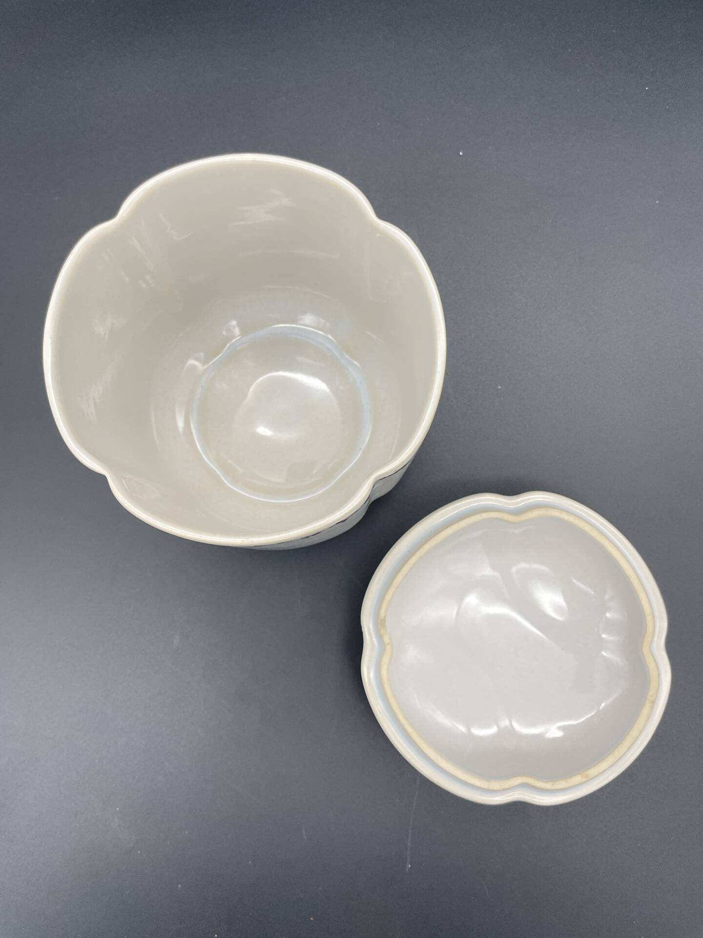 Porcelain box Rosenthal Studio-Line decorated with birds
