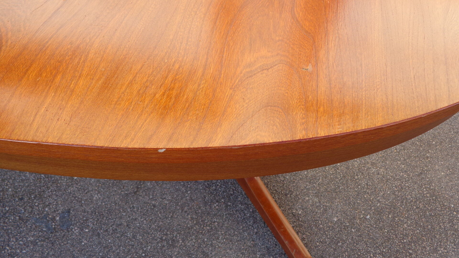 Expandable Baumann Table