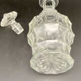 Carafe en verre à facettes