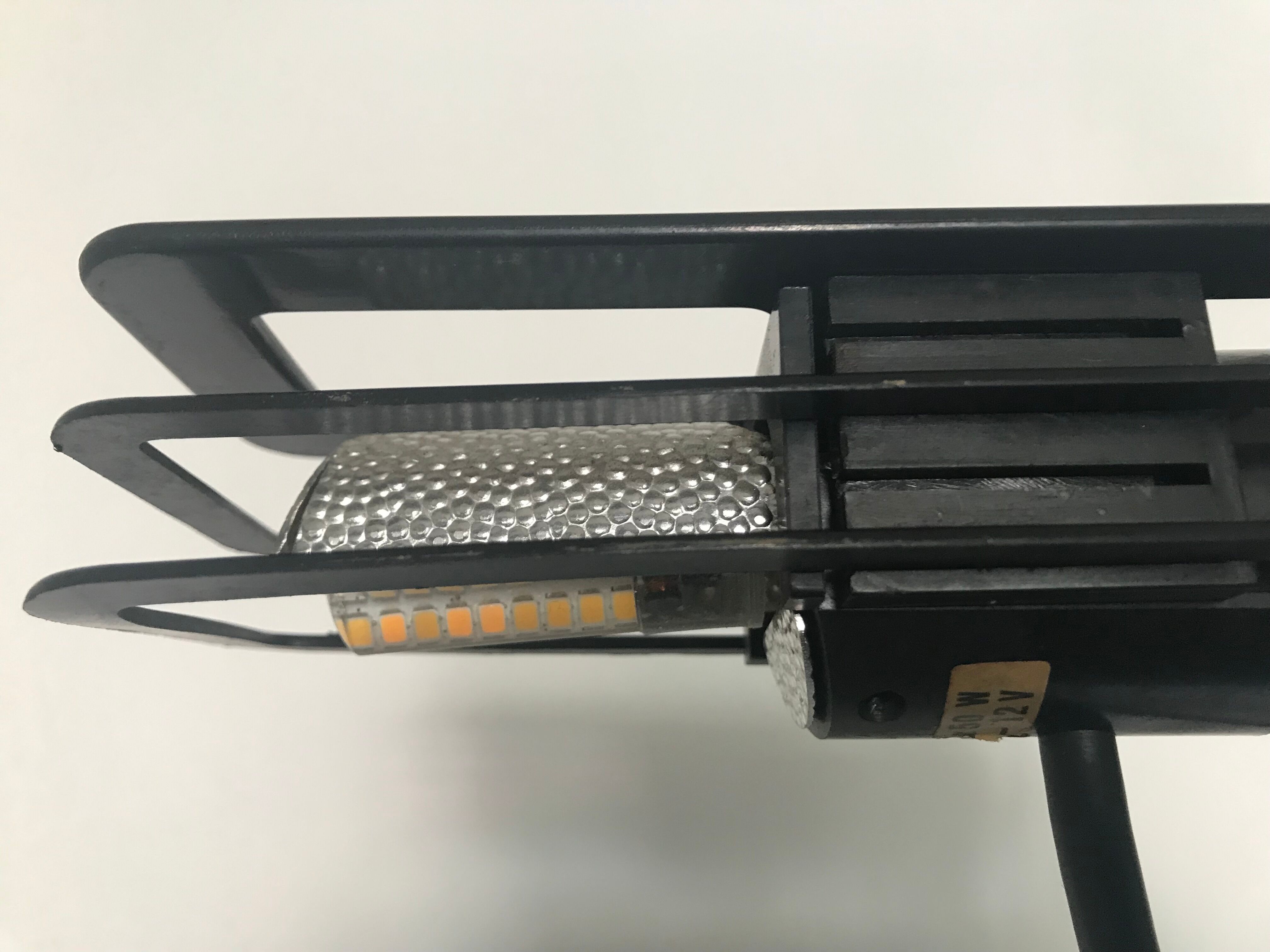 Halogen lamp Black wing Oluce Gecchelin Italia 1970