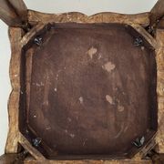Table d'appoint en bois doré florentin italien du milieu du siècle avec peinture à la main F