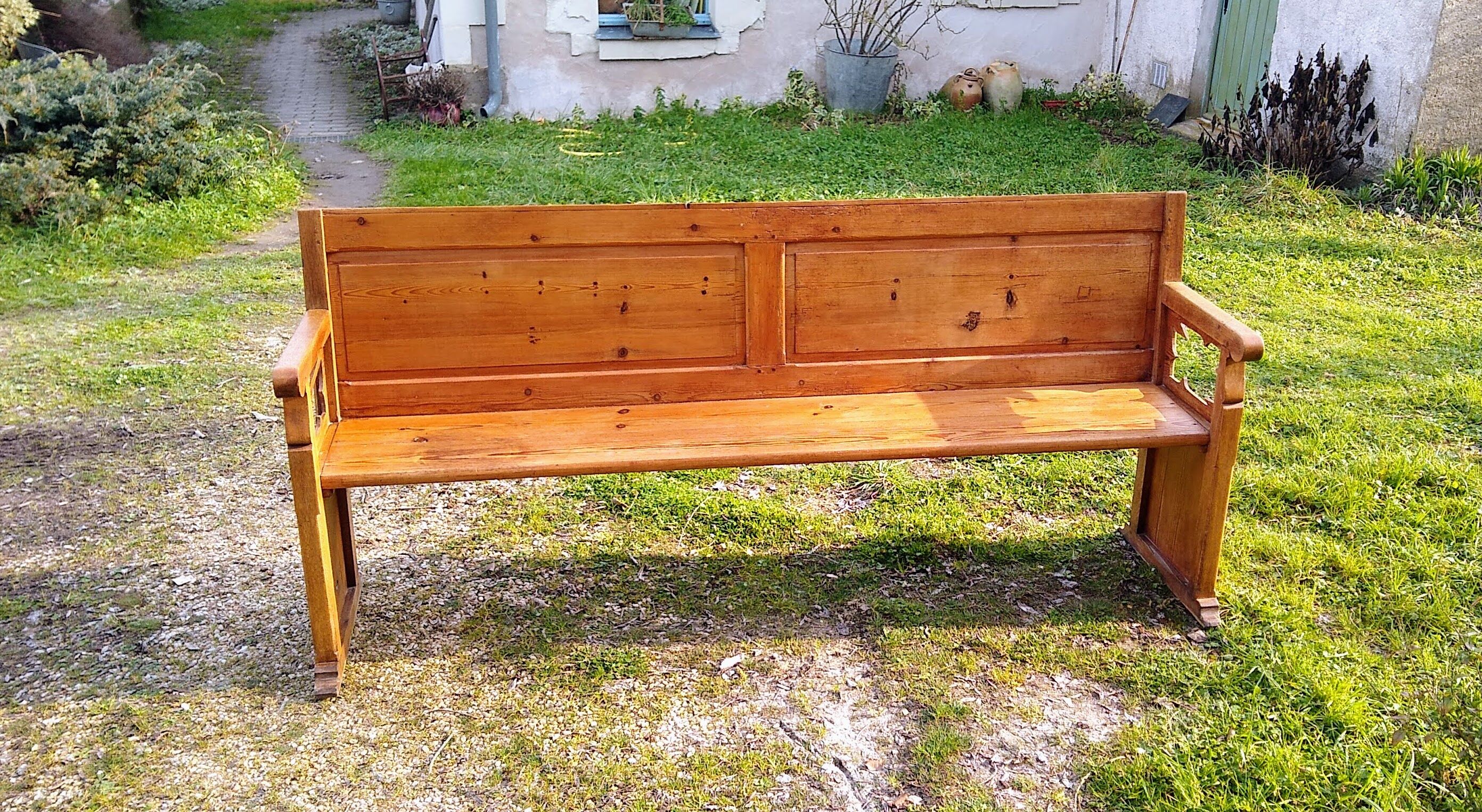 Pitchpin church pew, 4 seater numbered