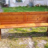 Banc d'église en pitchpin de 4 places numérotées