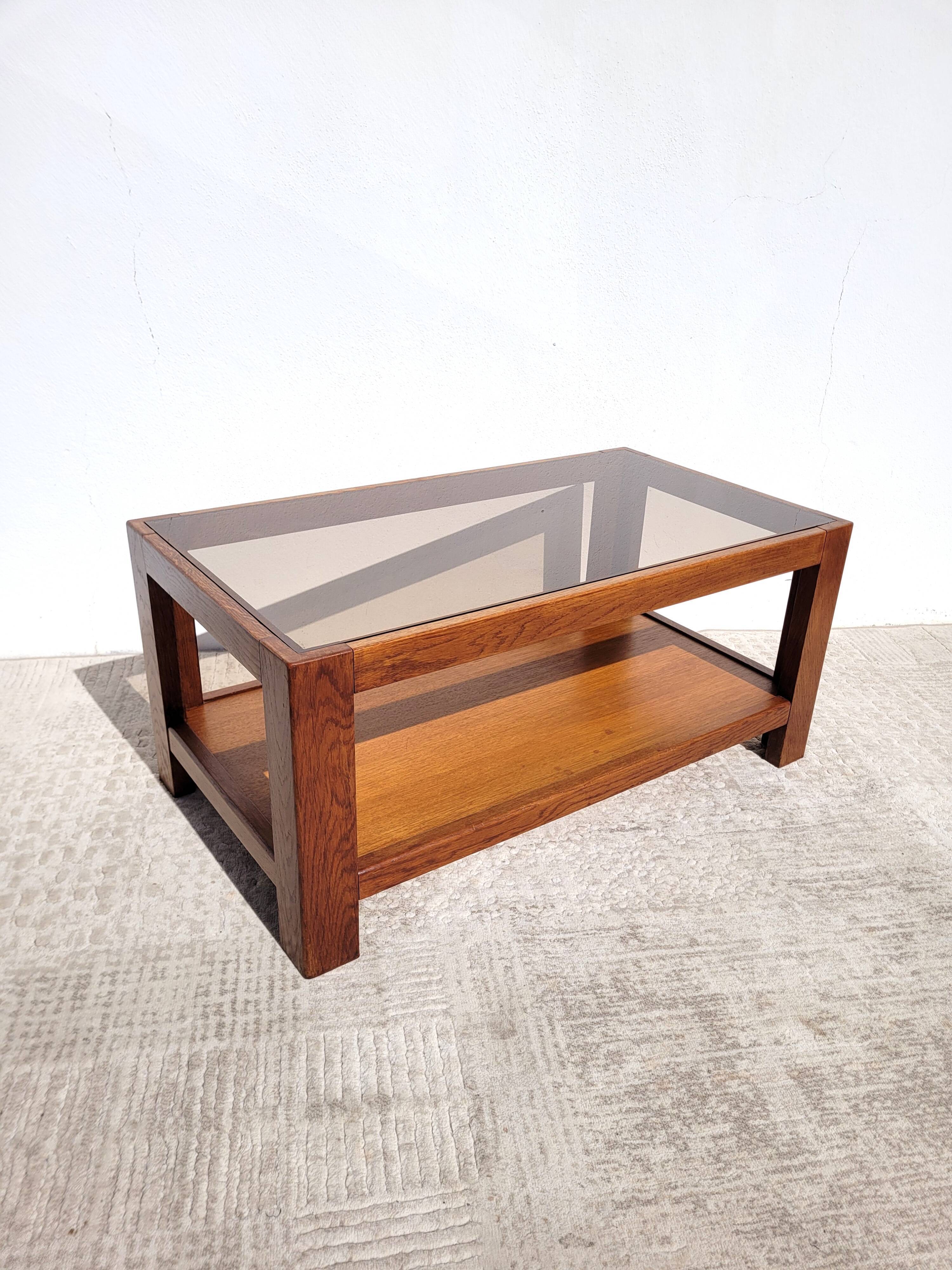 Table basse vintage bois et verre fumé 1970