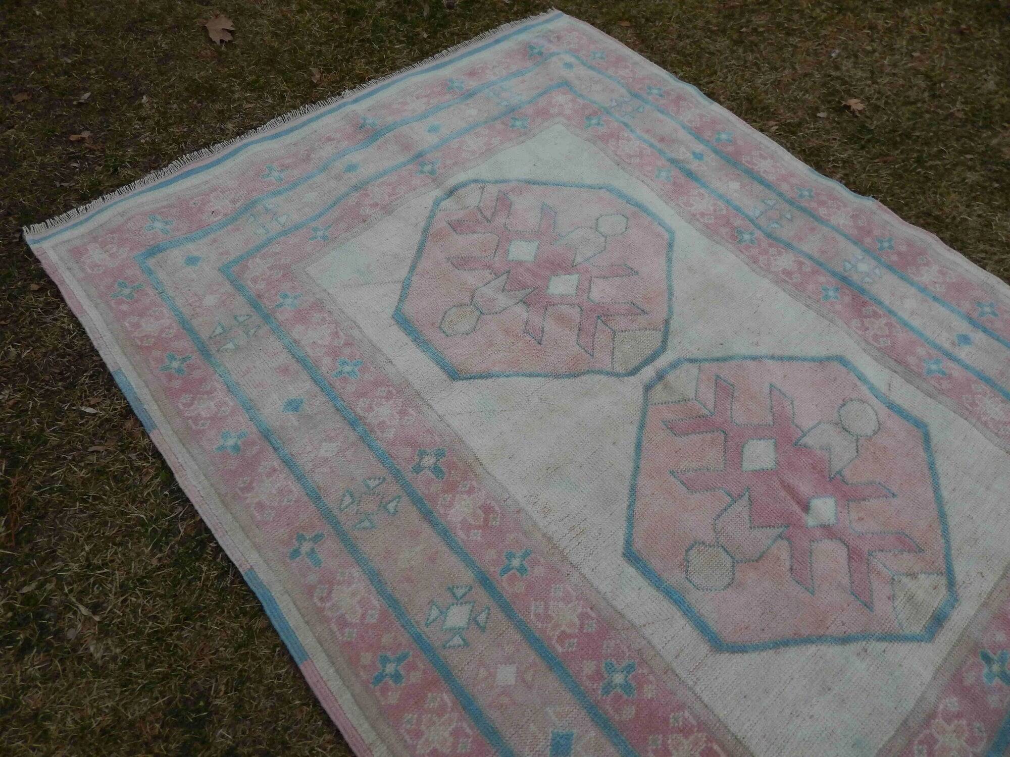 Vintage Turkish handmade rug 151x205 cm