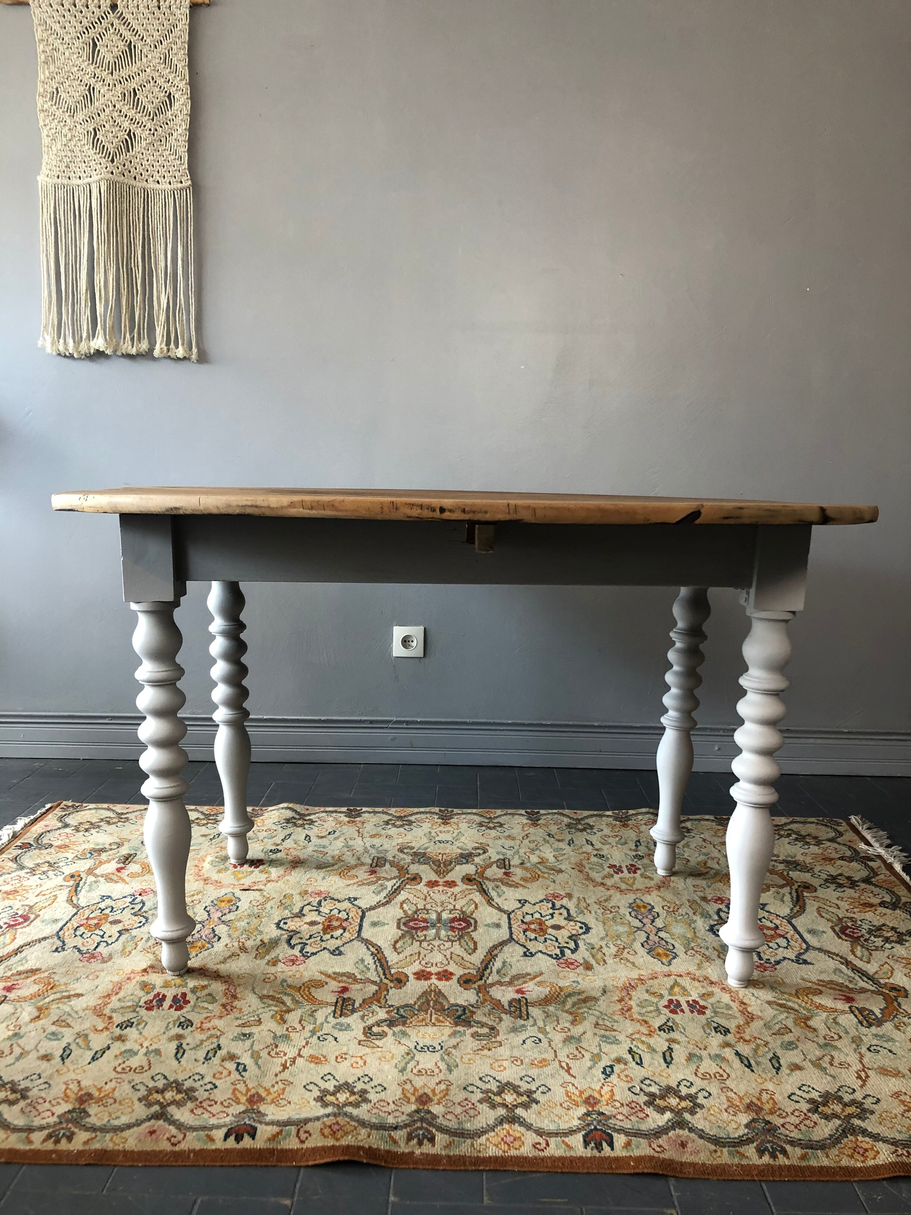 Old flap round table