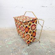 Porte-revues vintage flower power