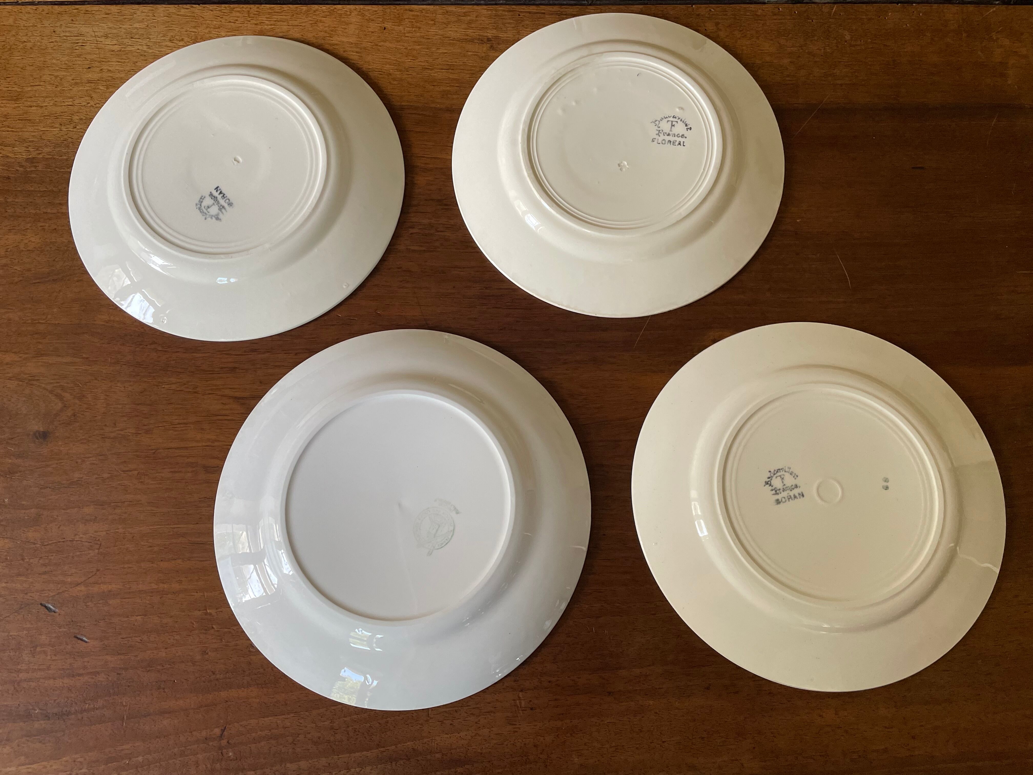 Set of 4 flat plates mismatched