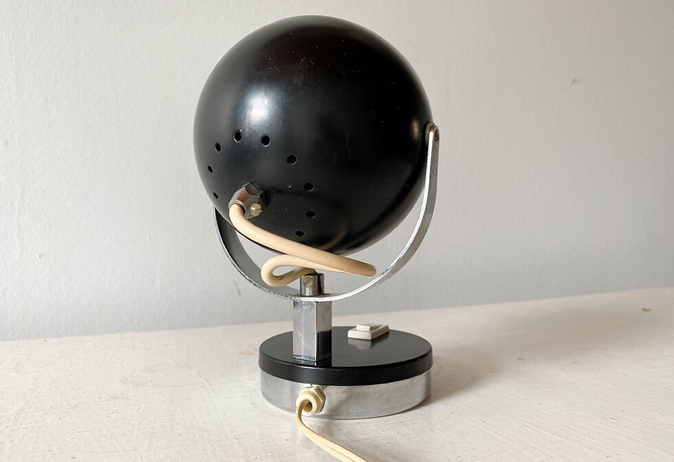 Small eyeball desk lamp