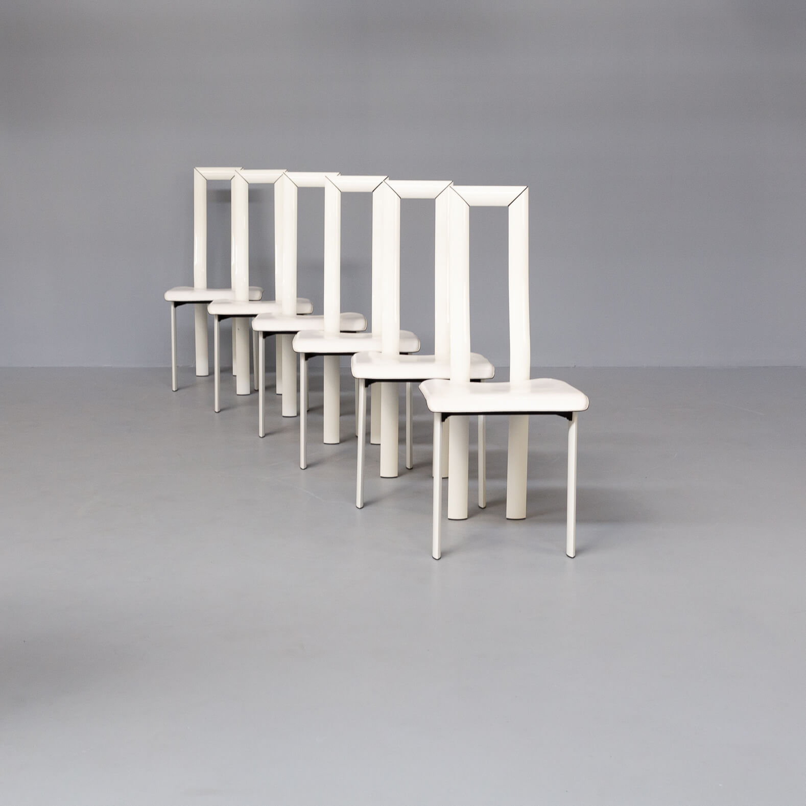 Antonello Mosca ‘royal’ white leather high back chairs for Ycami set/6