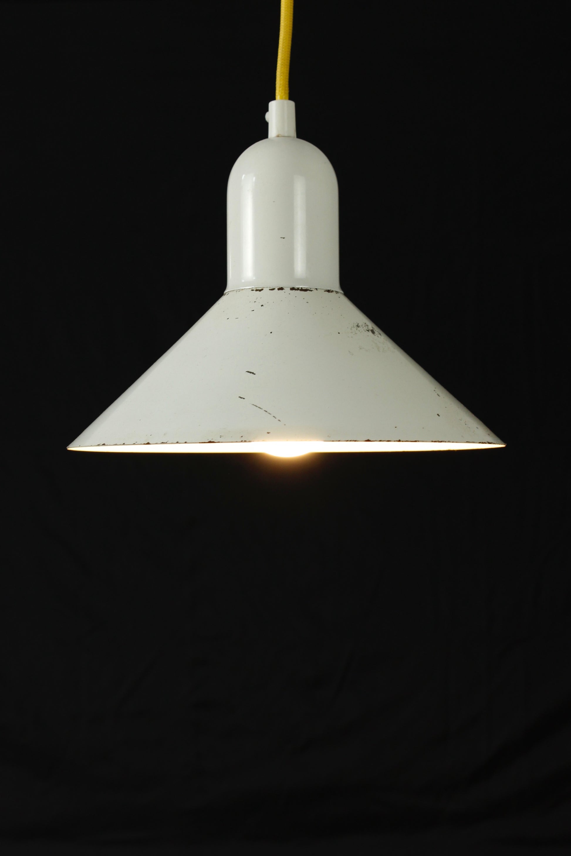 Suspension vintage industrielle design années 60