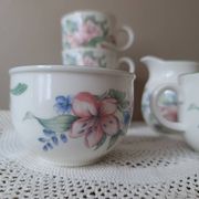 Royal Doulton "Carmel" 4 cups & milk jug floral decoration