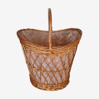 Vintage wicker basket